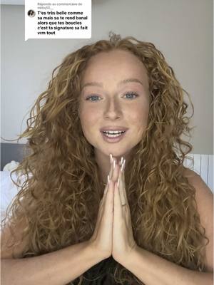 A post by @ilonaaln on TikTok caption: Réponse à @mkby55__  fini les lissages on passe au boucles avec la routine @Nuxe  Produits offerts*