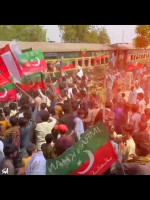 A post by @ptiofficial on TikTok caption: ہم سندھ بچانے نکلے ہیں آؤ ہمارے ساتھ چلو پاکستان تحریک انصاف سندھ کی جانب سے ٹرین مارچ قافلہ سندھ کے مختلف اضلاع کے اسٹیشن پرتپاک استقبال کے ساتھ ہوتا ہوا م اپنی منزل کیجانب رواں دواں #FreeIKSavePakistan  #imrankhan 