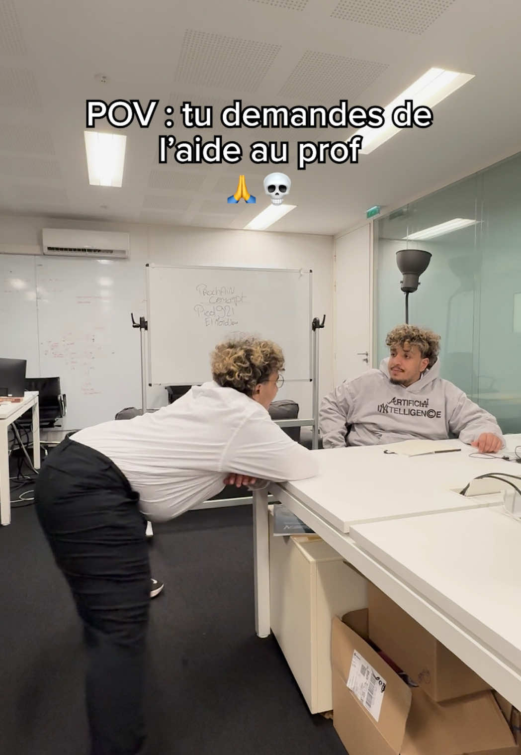 A post by @flambyyy_ on TikTok caption: Je suis tellement intelligent maintenant #collaborationcommerciale 