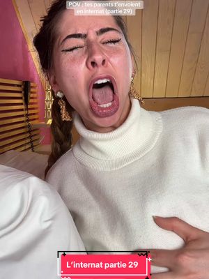 A post by @shayvise on TikTok caption: Est-ce qu’elles préviennent Gisèle ou est-ce qu’elles y vont par leurs propres moyens ? 🤣😱 #humour #pourtoi #foryou  PS : désolée pour le ketchup 🤣🤣