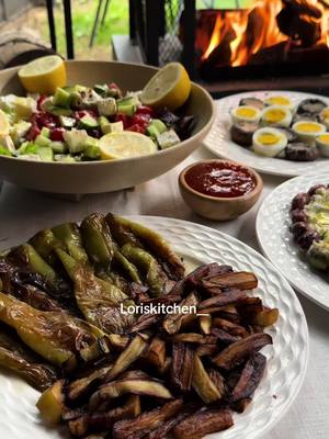 A post by @loriskitchen__ on TikTok caption: #shqiptaretneperbote🇦🇱🌍 #albania #videoviral #balkan #balkantiktok 