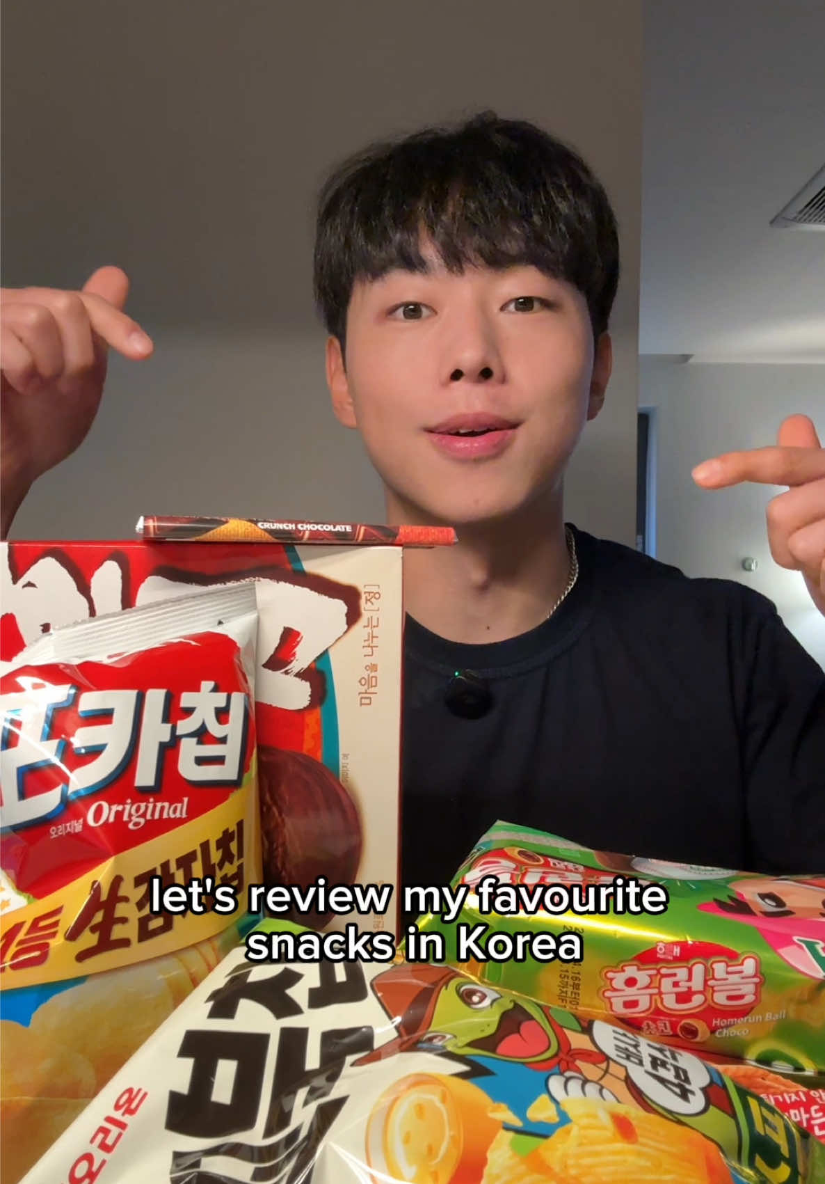 A post by @_cookim_ on TikTok caption: Korean snack review (my favorite version) 1. Crunky 크런키 2. Poka chips 포카칩 3. Choco pie 초코파이 4. Turtle chips 꼬북칩 5. Sewoo kkang 새우깡 6. Home run ball 홈런볼 #크런키 #포카칩 #초코파이 #꼬북칩 #새우깡 #홈런볼 #crunky #pokachip #chocopie #turtlechips #sewookkang #homerunball
