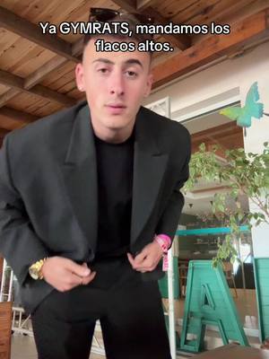 A post by @diegxnister on TikTok caption: JAJAJAJSJSJAJA menudo cuerpo escombro.