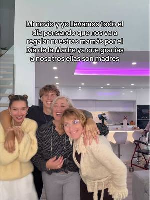 A post by @celiareinah on TikTok caption: Adivinad quién es mi madre😂