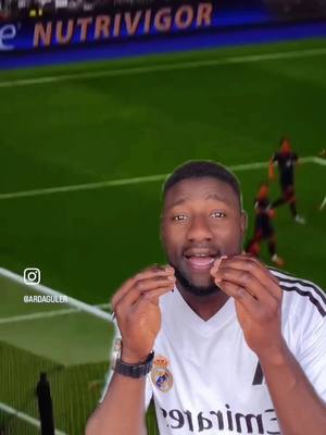 A post by @papa_el_maks on TikTok caption: #greenscreenvideo #senegalaise_tik_tok🇸🇳pourtoichallen #españa🇪🇸 