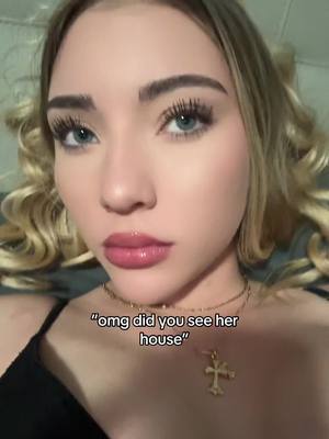 A post by @.isaescu on TikTok