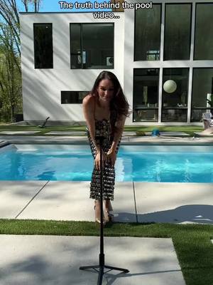 A post by @abbieherbert on TikTok caption: I didn’t see it…  