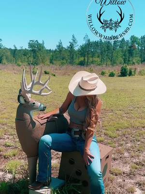 A post by @ohefwillow on TikTok caption: #fyp #country #countrygirl #foryoupage #sunday 