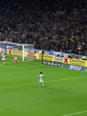 A post by @realsociedad on TikTok caption: A centímetros del gol. #LaLigaHighlights | #RealSociedadAthletic