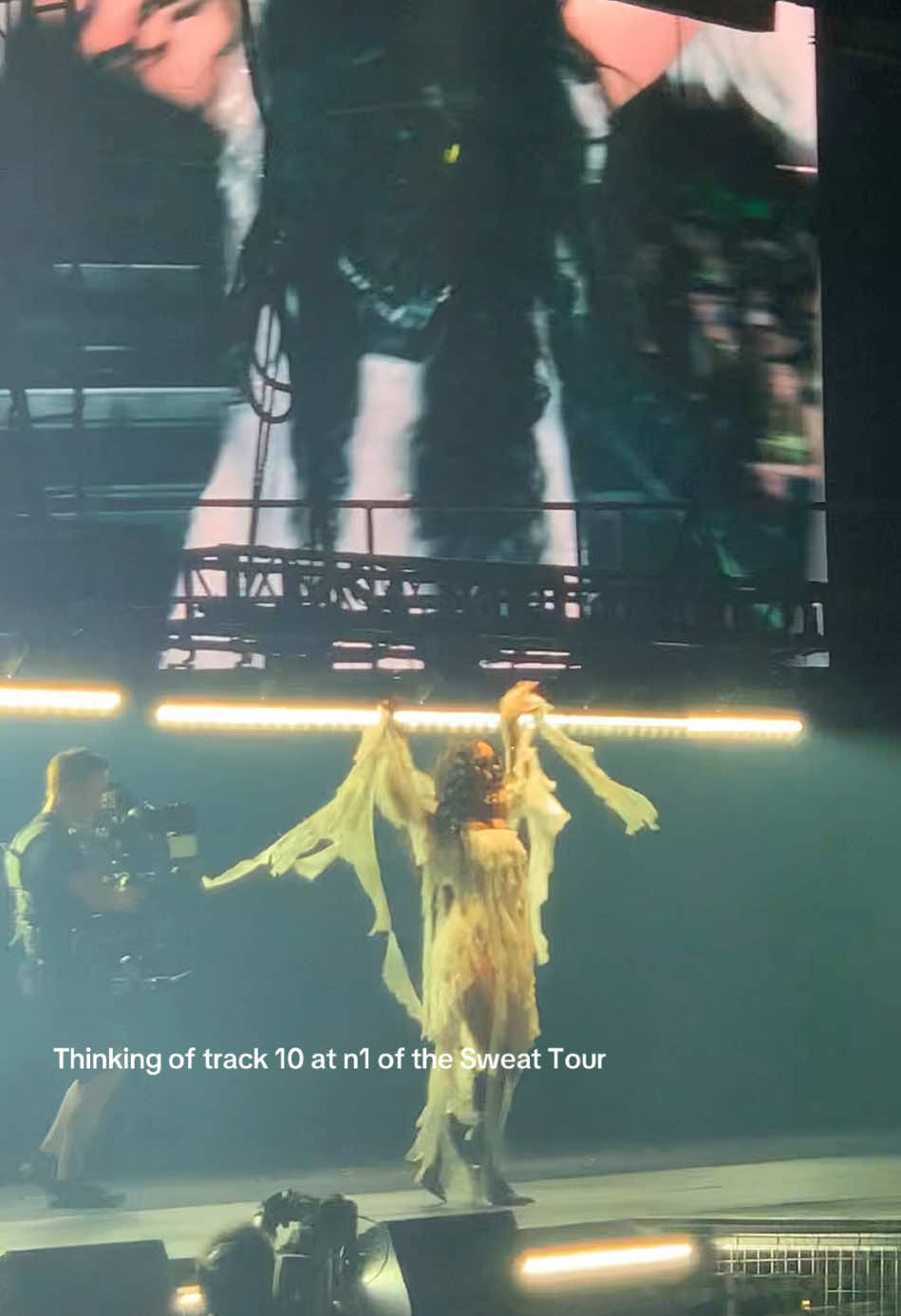 A post by @gracevape on TikTok caption: I miss this @Charli XCX #brat #sweat #sweattour #track10 #charli #charlixcx #xcx 