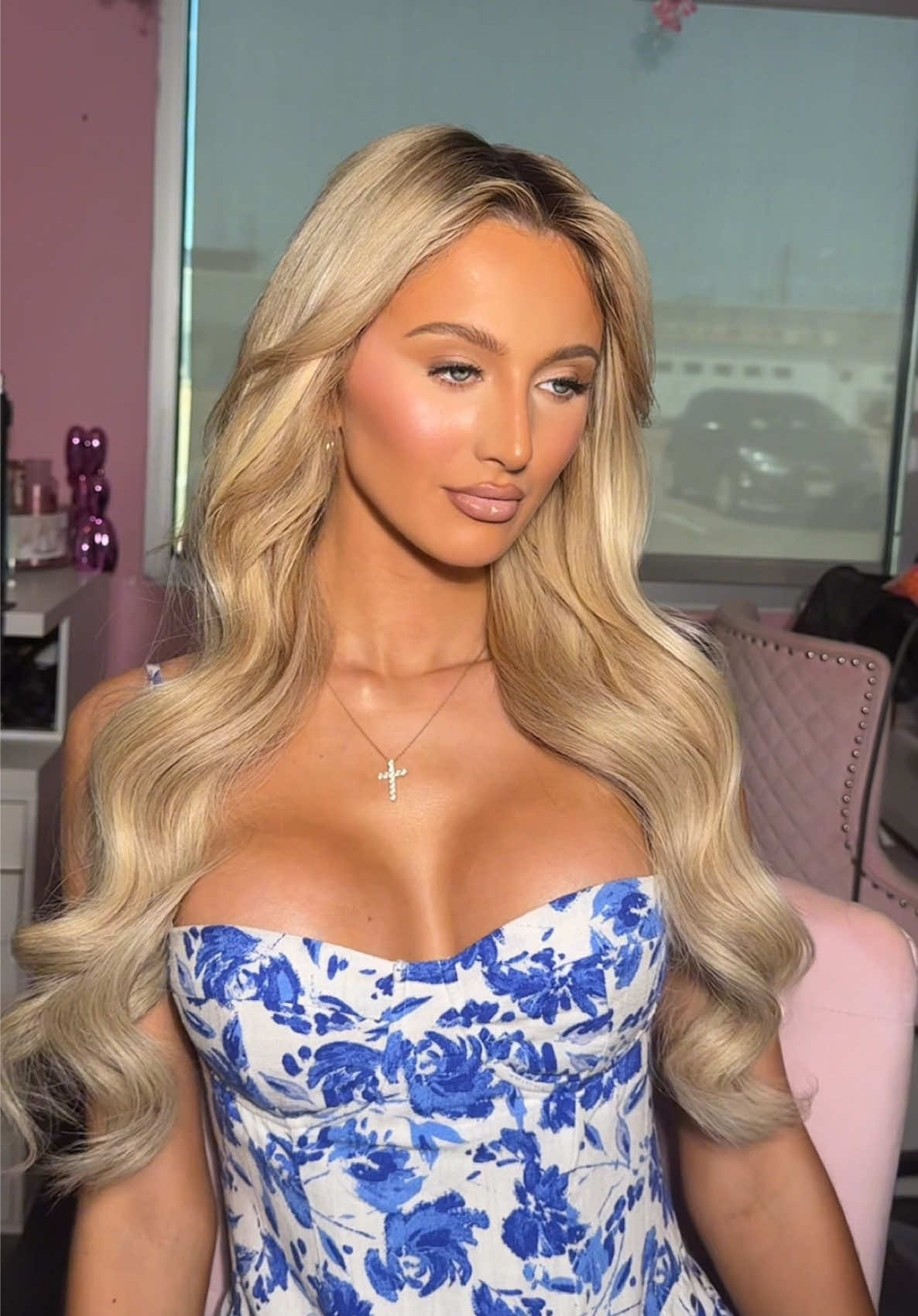 A post by @makeupbydwiggs on TikTok caption: Sunday Brunch Glam on my beautiful client 🤍🌿 HAIR: @GloGlo 🤩 #fy #fypシ #haircontent #beautycontent #makeuptutorial #softglam #bridalmakeup #bridaltiktok #bridalhair #travelmua 
