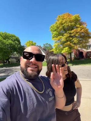 A post by @el.hombrecito.family on TikTok caption: Option numbero dos ✌🏽 #ChoiceMade #SecondOption #PeaceSign