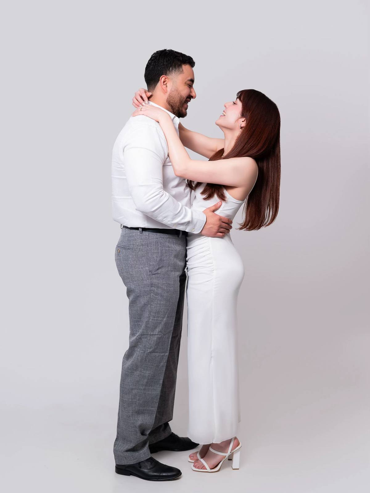 A post by @brauliorodrg on TikTok caption: SAVE THE DATE sept 2025💍🤍 Nos encanta compartir todo con ustedes ya que consideramos que son parte fundamental de todo lo que hacemos y nuestra familia virtual, gracias por tanto, vivimos agradecidos siempre los amamos… #couple 