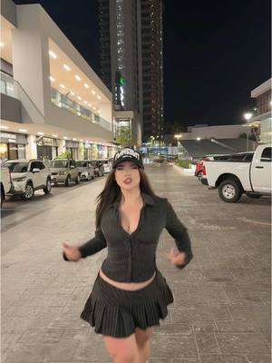 A post by @montpantoja on TikTok caption: TODOS LOS COMENTARIOS TENDRÁN LIKE ❤️