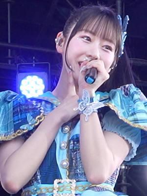 A post by @fruits_zipper on TikTok caption: 新衣装が似合いすぎていると話題に🦋🌈 #JAPANJAM2025  #ふるっぱー #FRUITSZIPPER #フルーツジッパー 