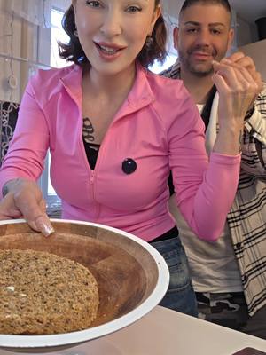 A post by @_ksysha_00 on TikTok caption: #хлеб #диета #дегустация  #вкусно #лайфхак 