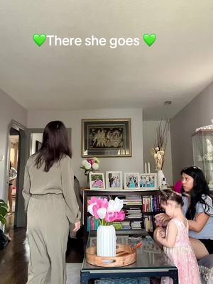 A post by @ofel0621 on TikTok caption: It’s good to be back gone for a while @👙➡️ MRS. 🅱️👙🇨🇦 @Mcchy @Bog🌈nat🧒🏻 @DarlynKIMINIANS💪🏻DANZTIK @@babe _malon 10 #ofel0621 #teamtinga #goodvibes