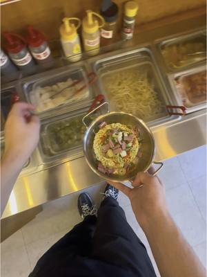 A post by @ramenkr_ on TikTok caption: #ramen #southkorea 