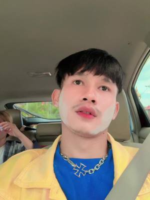 A post by @phatta_phou034 on TikTok caption: អូនកេីតអី…🙄😳@កងកែវ ᥫ᭡(KA)💗 
