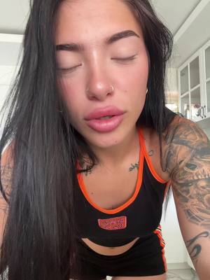 A post by @newkemi on TikTok caption: Regalo su ig #foryou 
