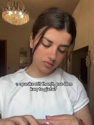 A post by @egla.kajushi on TikTok caption: Ja 😂 #trend #viral 