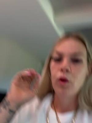 A post by @itsmamacookie on TikTok caption: 😂🖤🥰‼️💪🏻#fyp #nunezfamilyof4 #nunezfamilyrealitytv #lashes