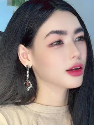 A post by @yooneaindrasoe30 on TikTok caption: ဝေးရမယ်ဆိုတာ#pppppppppppppppp #fyp #viral #foryou #မြင်ပါများပီးချစ်ကျွမ်းဝင်အောင်လို့🥰🤭 