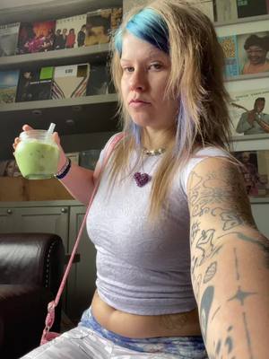 A post by @zoewelsch on TikTok