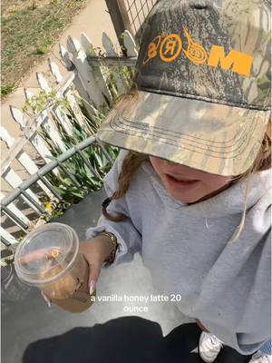 A post by @justembaswrld on TikTok caption: #fyp #foryou #vlog #uandu 