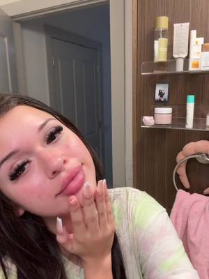 A post by @mellymelll7 on TikTok caption: #mellygirls como foi a manhã de vcs?? 