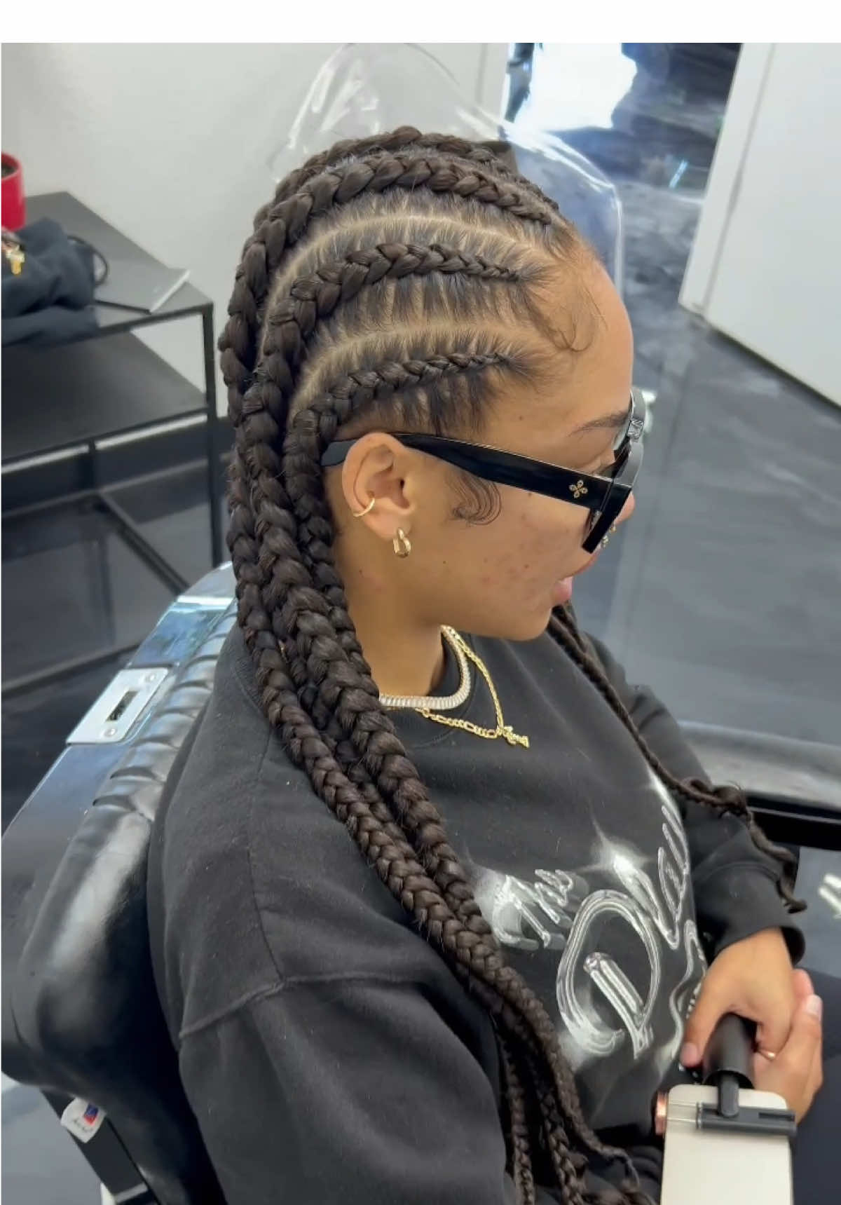 A post by @tijerarayemua on TikTok caption: Come with me to get my hair done!😮‍💨🤌🏽 @Maansbizniz always gets me right!! #fyp #hairtok #comewithme #braids #hairstyles #blackgirlhairstyles #cornrows #braidstyles #braiding  @Gloria Boyd 