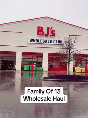 A post by @doughertydozen on TikTok caption: Shop With Me for this week’s groceries! #DoughertyDozen #WholesaleHaul #ShopWithMe #ShoppingHaul #LargeFamily 