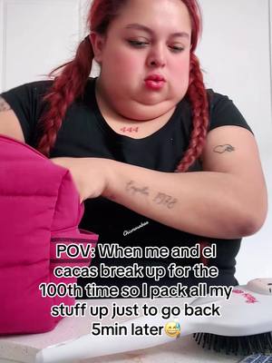 A post by @chismosabae on TikTok caption: #parati #love #toxica #toxico #brakup #amor #meme #funny #chismosabae #