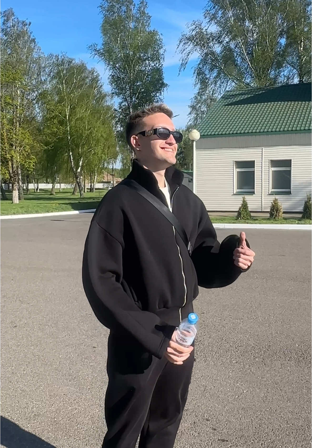 A post by @0udanovskiy2 on TikTok caption: Нашел свой дом ? 😍  Спасибо @aviator 