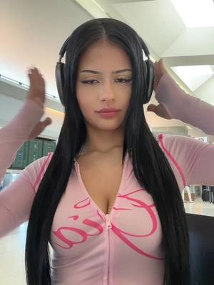 A post by @wendolynortizz on TikTok caption: #wendyortiz 