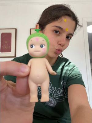 A post by @chloeforero on TikTok caption: Replying to @j 