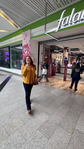 A post by @andrealondonor on TikTok caption: Regálale a Mamá lo que ella quiere, lo último en Moda lo encuentras en Falabella, regalos imperdibles para ella  #LoQueEllaQuiere #LoÚltimo #FelizDíaMamá #Falabella @Falabella Colombia 
