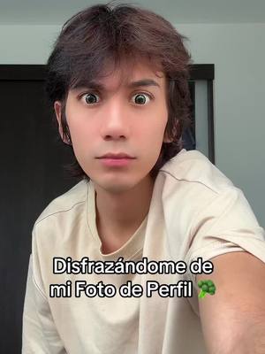 A post by @danlechuga on TikTok caption: ¿Si me parezco? Ya voy a cambiar la foto jaja #humor #daniellechuga #parati 