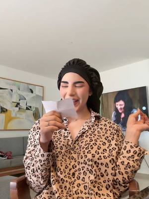 A post by @tifannylm on TikTok caption: Habrá segunda parte? #vecinos #trendingvideo #jajaja 