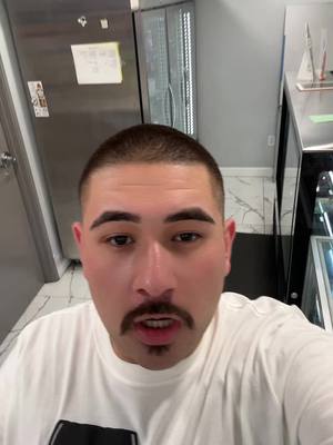 A post by @brian_huerta13 on TikTok caption: #fyp #viral 