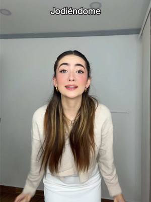A post by @ana_eusse on TikTok caption: No debí ver eso🥺🥺