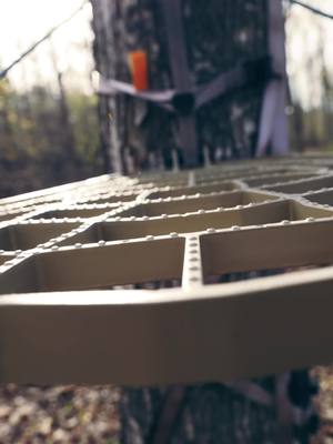 A post by @bowhunterplanet on TikTok caption: XOP @xopgear #bowhunting #archery 