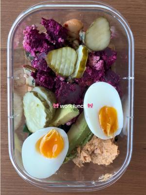 A post by @ally_wong on TikTok caption: Happy Monday!!! ❤️❤️❤️ #lunch #fyp #food 