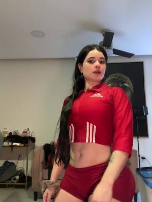 A post by @luciana90luna on TikTok caption: #Invertido 