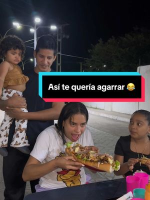 A post by @ronaldvallez on TikTok caption: Así te quería agarrar 😂