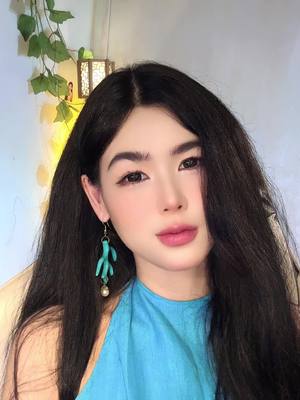 A post by @yooneaindrasoe30 on TikTok caption: ချစ်ကြည့်စမ်းချင်တယ်#pppppppppppppppp #fyp #viral #foryou #မြင်ပါများပီးချစ်ကျွမ်းဝင်အောင်လို့🥰🤭 