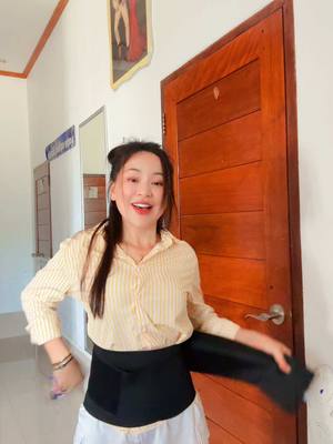 A post by @leeya799 on TikTok caption: ตอบกลับ @Ntshe Tag Tiam no🥰🥰🥰 #tshuajkuami #ຫັດແອວລີຢາ 