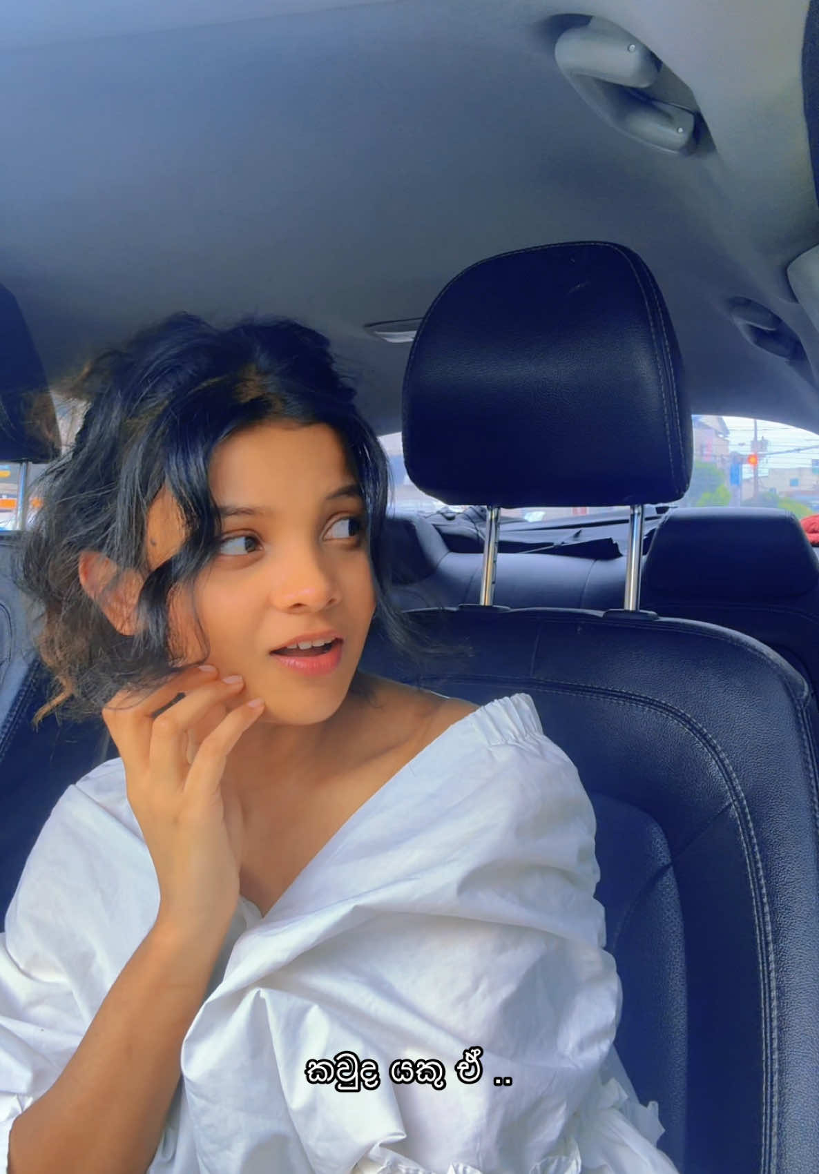 A post by @ishuthathsara0 on TikTok caption: ඕකනේ බැරි ඉතිම්🥴🥀 #fyp 