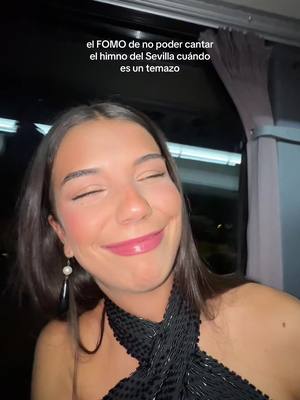 A post by @elenagortari on TikTok caption: Cómo poder puedo pero se supone que soy del Betis HAJA