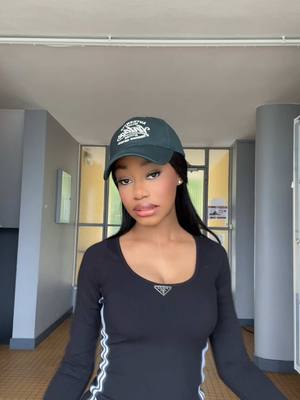 A post by @kim.makosso_officielle on TikTok caption: Hmm 😅🥲#prada #pourtoi 